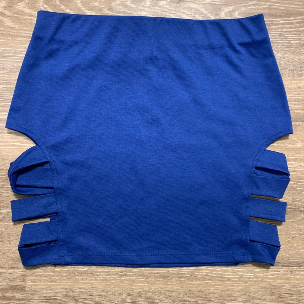 Blue skirt size medium. Like new worn once